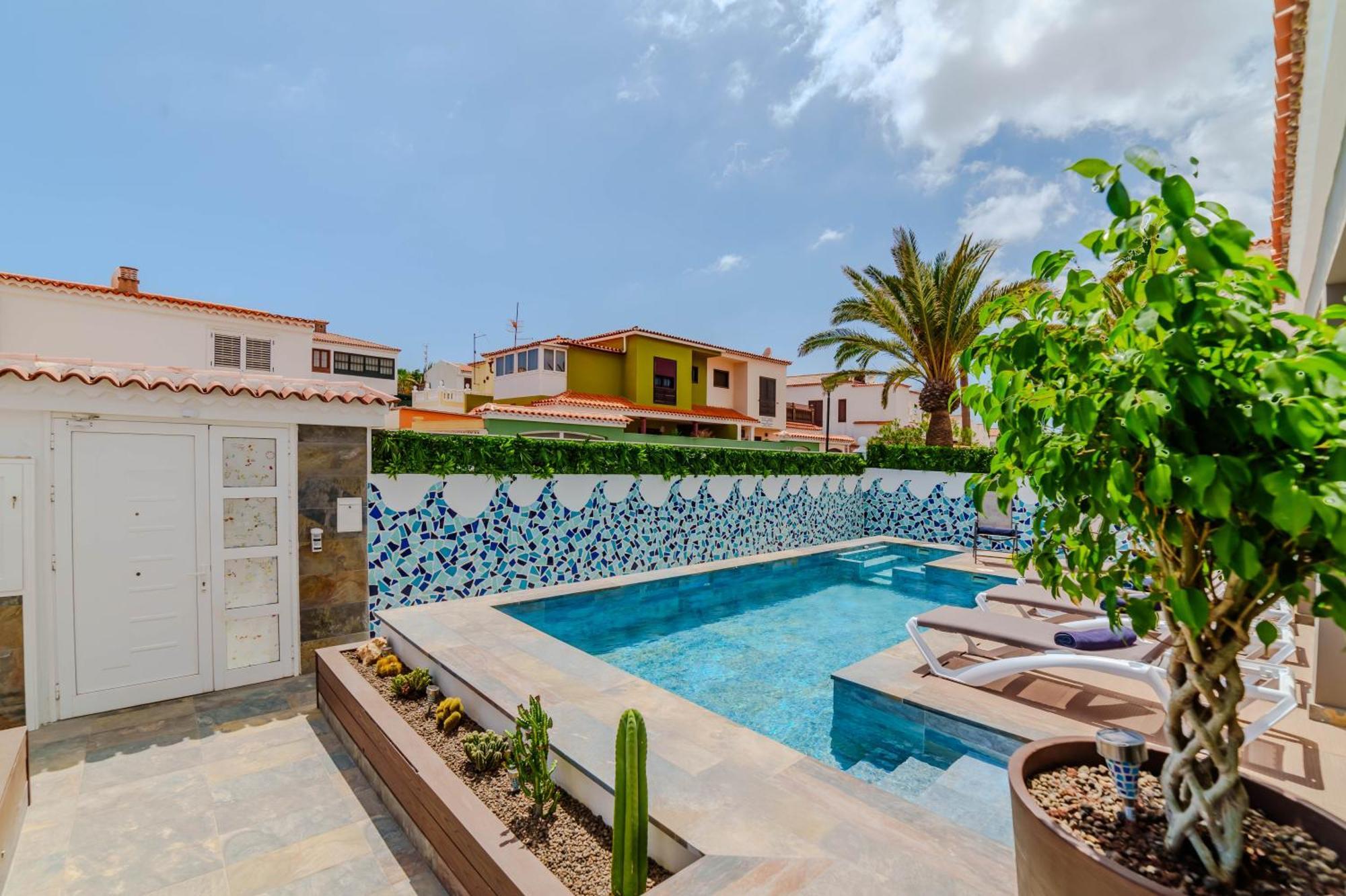 Villa De Marcos Alojamiento De Lujo Con Piscina Privada Arona  Luaran gambar